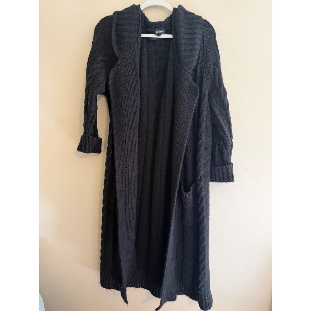 Torrid Black Cable Knit Longline Cardigan Duster Sweater Whimsy Goth size 3 Plus